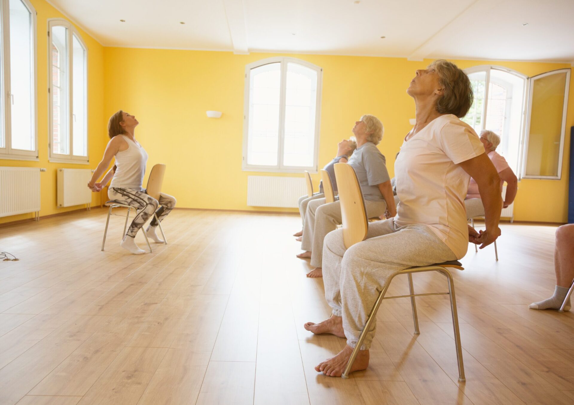 YOGA sulla sedia OVER 60